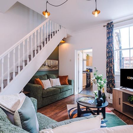 New! Stunning 2-Bed City-Centre Home In Chester By 53 Degrees Property - Ideal For Couples & Groups - Sleeps 6! Экстерьер фото