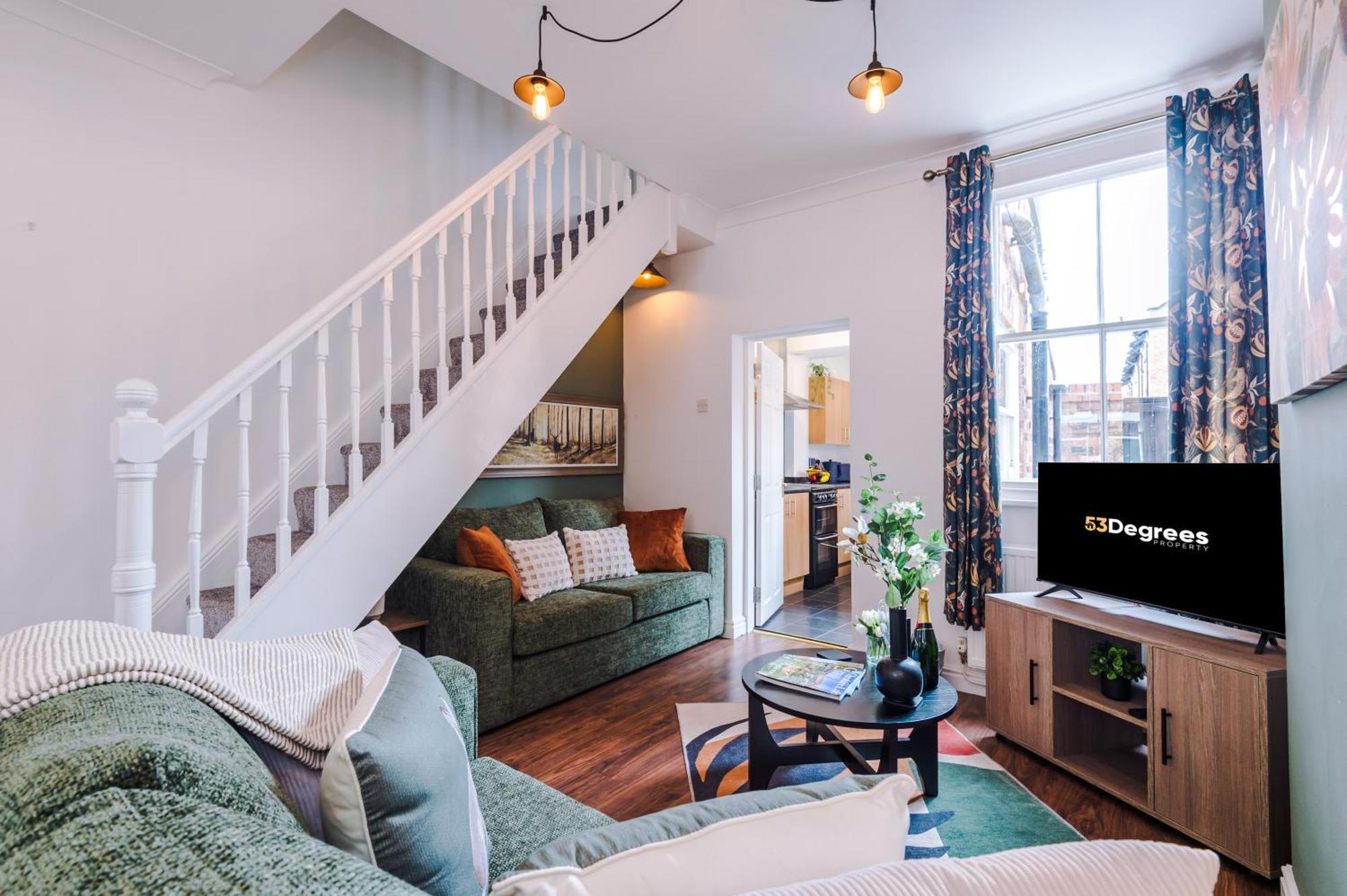 New! Stunning 2-Bed City-Centre Home In Chester By 53 Degrees Property - Ideal For Couples & Groups - Sleeps 6! Экстерьер фото