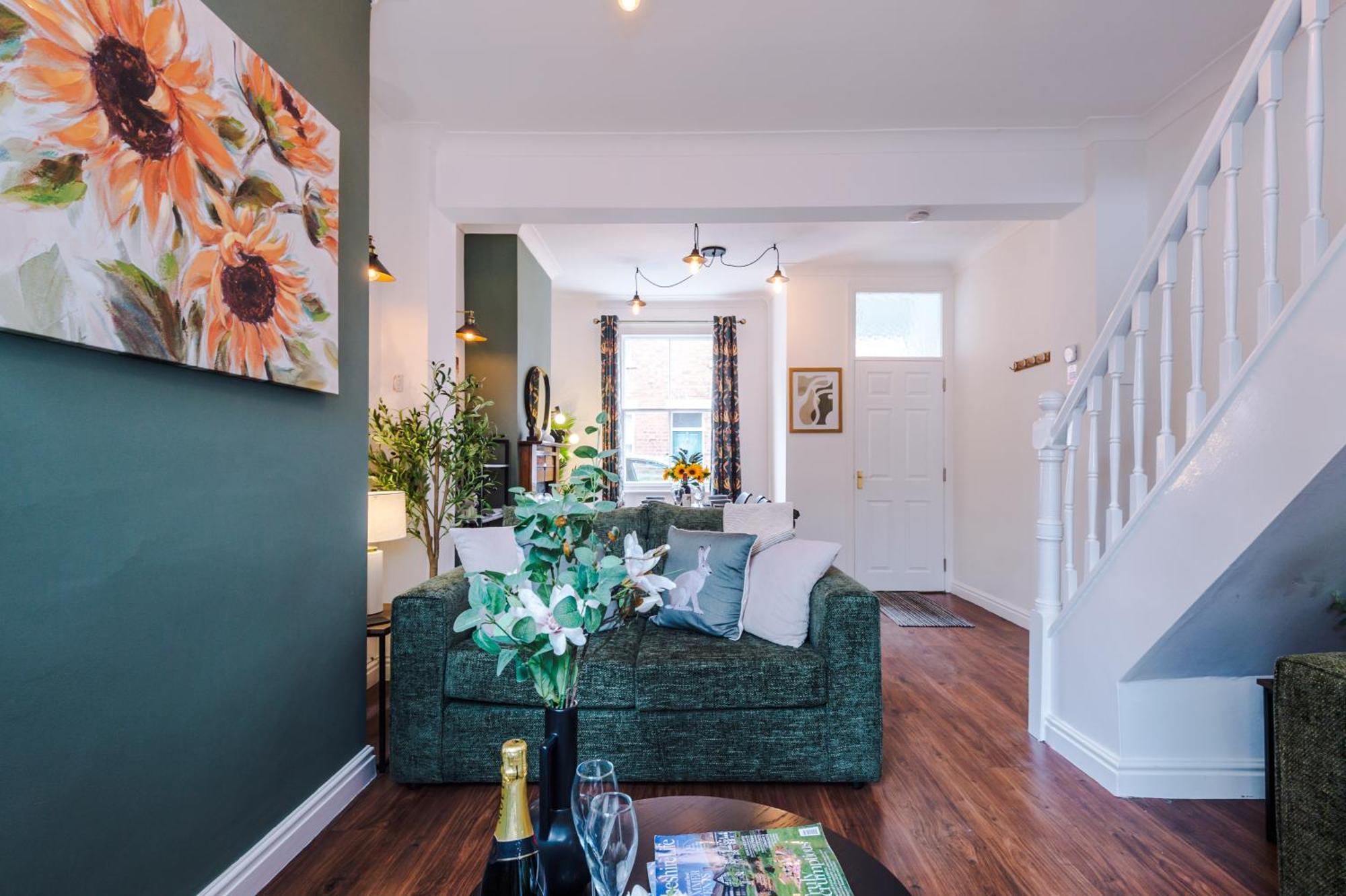 New! Stunning 2-Bed City-Centre Home In Chester By 53 Degrees Property - Ideal For Couples & Groups - Sleeps 6! Экстерьер фото