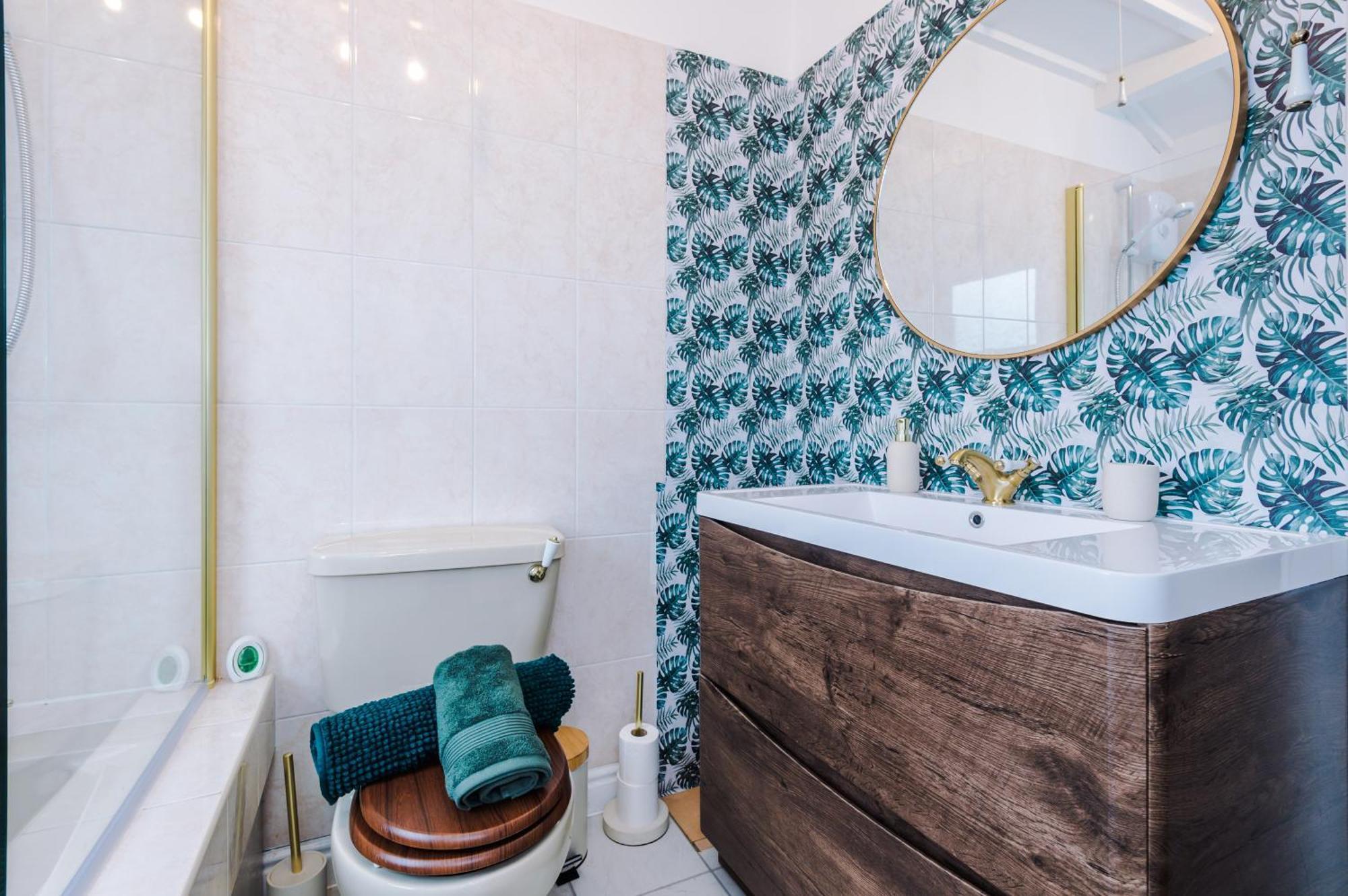 New! Stunning 2-Bed City-Centre Home In Chester By 53 Degrees Property - Ideal For Couples & Groups - Sleeps 6! Экстерьер фото