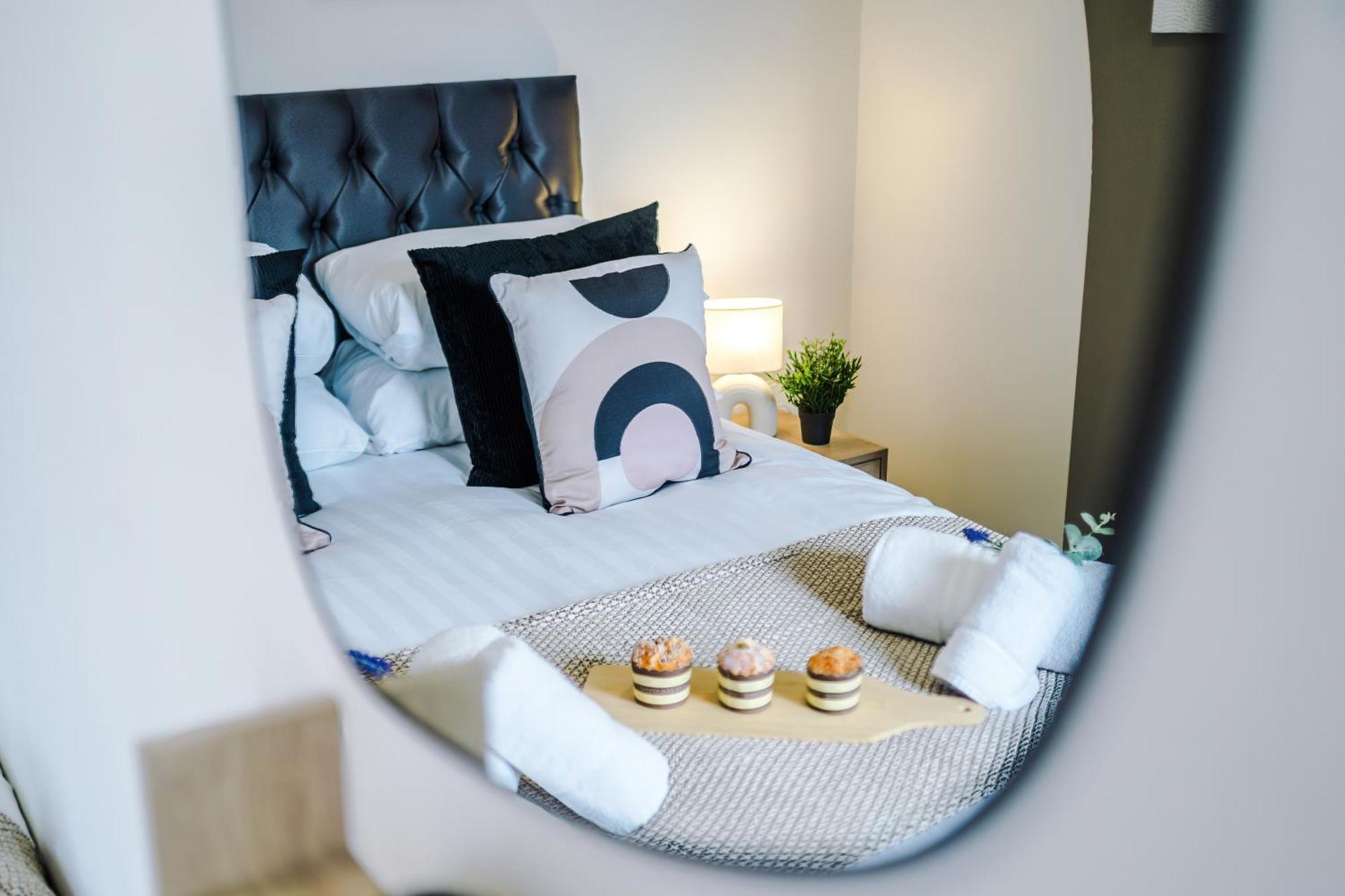 New! Stunning 2-Bed City-Centre Home In Chester By 53 Degrees Property - Ideal For Couples & Groups - Sleeps 6! Экстерьер фото